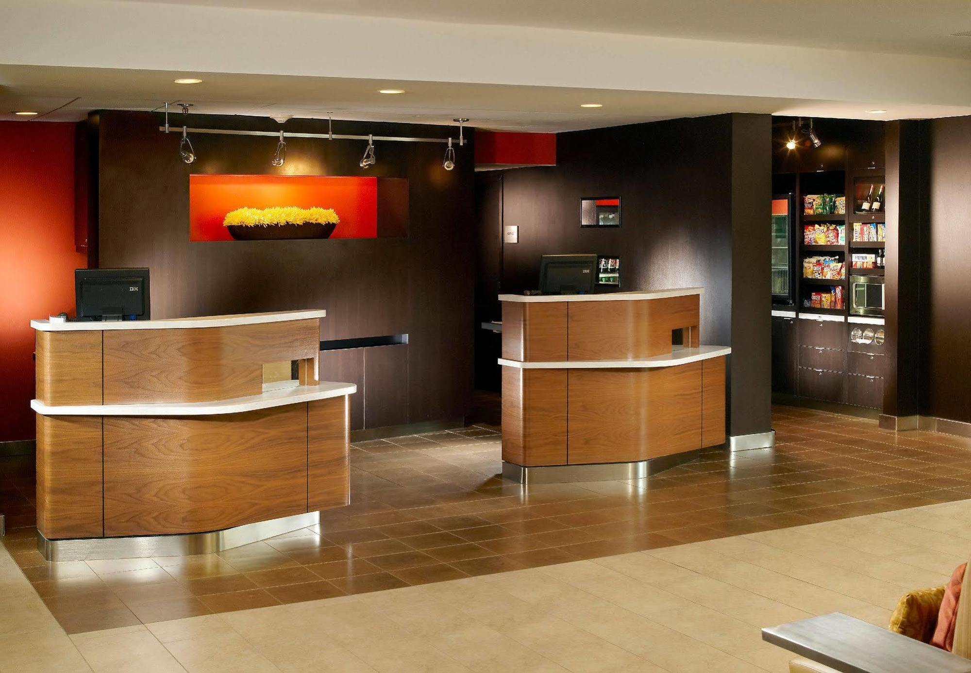 Courtyard By Marriott Savannah Midtown Ngoại thất bức ảnh
